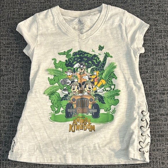 Disney Other - Disney Animal Kingdom Graphic Tee